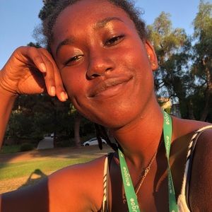 Meet your Posher, Khalayla